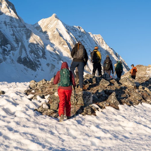 November manaslu circuit trek