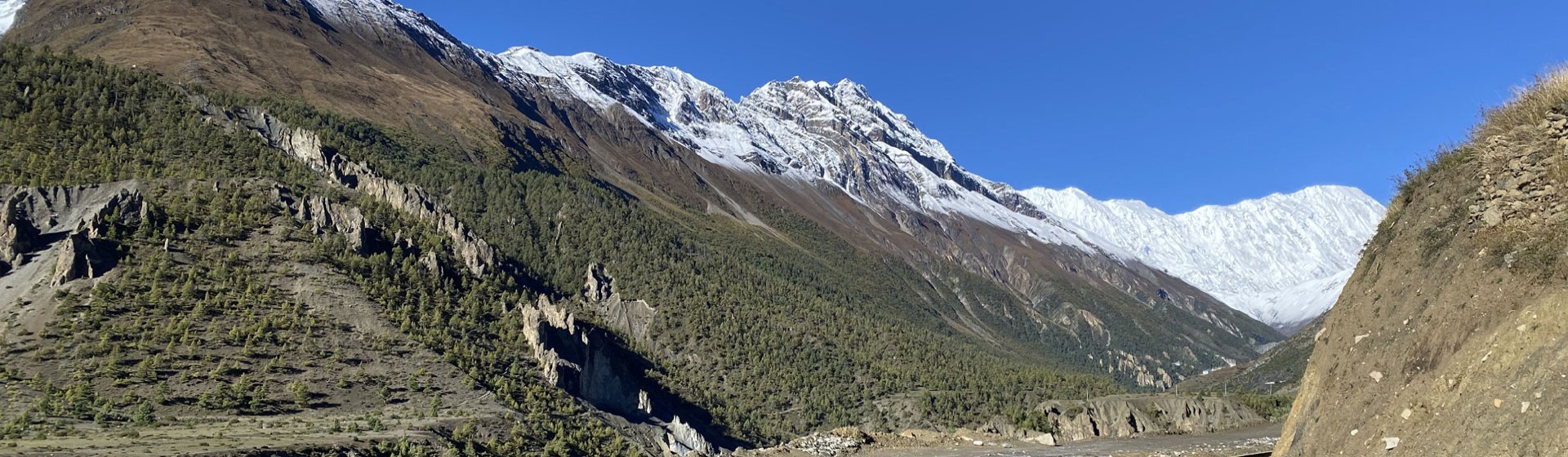 Trekking to the Annapurna Circuit Trek