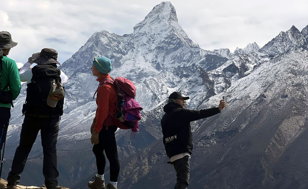Everest hotel view trek