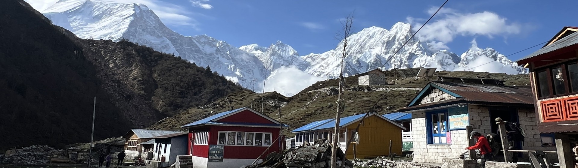 Real trail atmosphere during the Manaslu Circuit Trek in Nepal