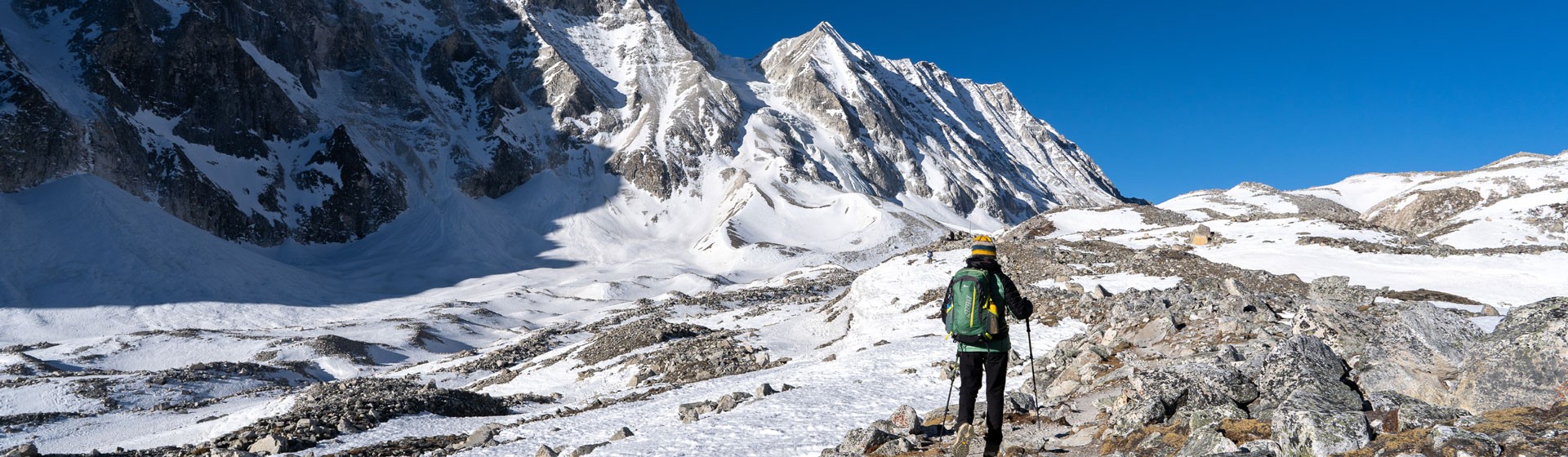 Which Company to Contact for Manaslu Circuit with Tsum Valley Trek?