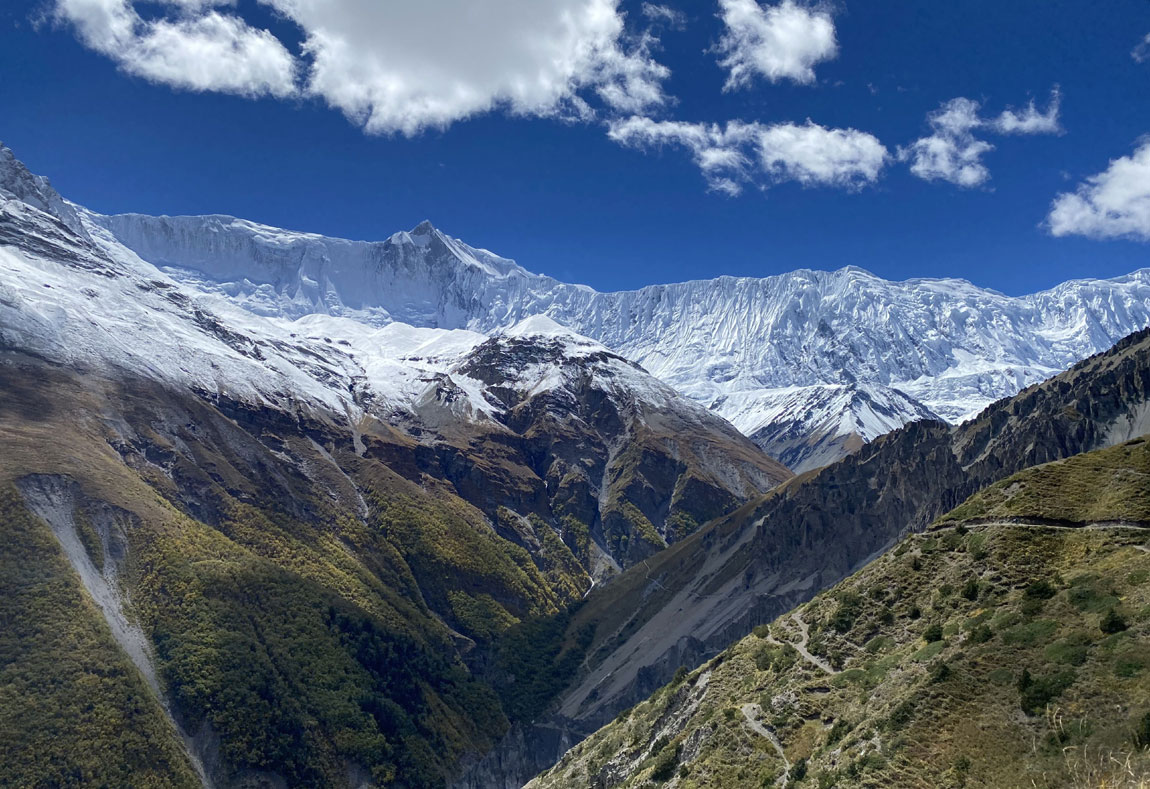 Mountain view from the Annapurna Circuit Trek