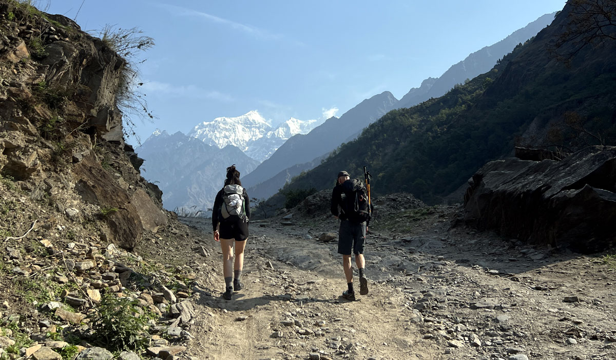 Trekkers on the trail from Jagat to Deng on the Manaslu Circuit