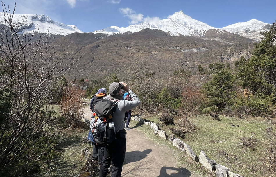 Manaslu circuit and tsum valley trek in October