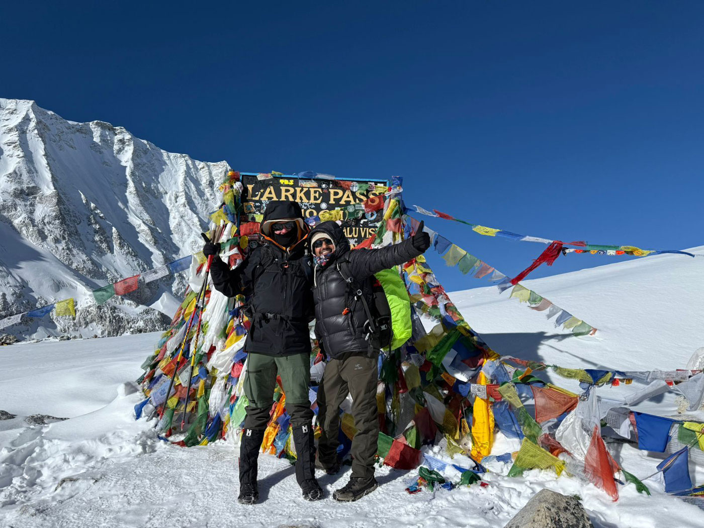 Larkya La Pass 5160m high altitude conditions Manaslu Circuit