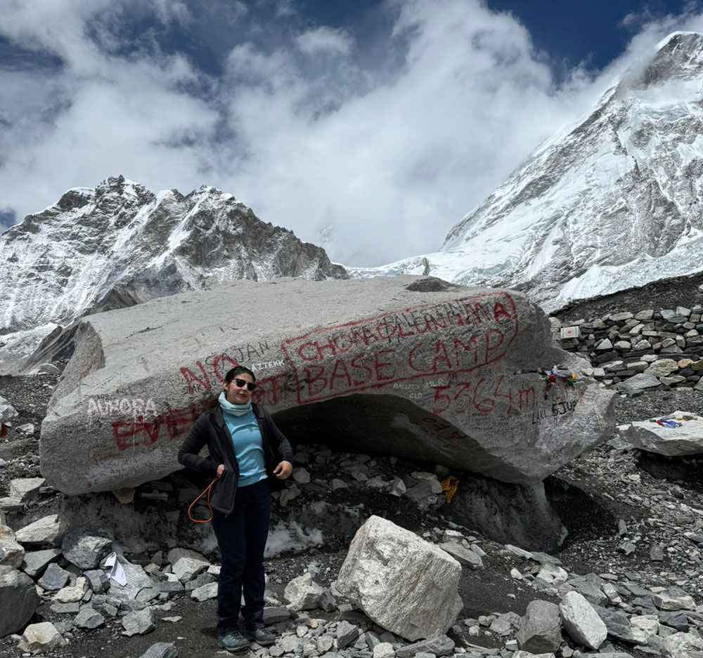 Solo budget trekkers in Everest Base Camp