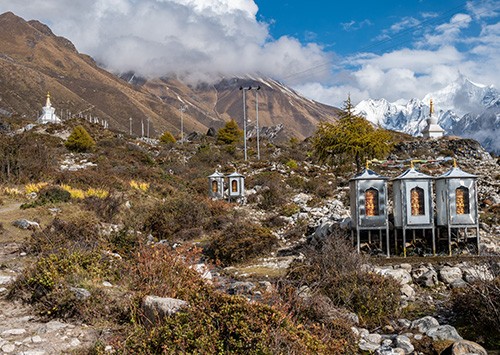 water-powered-prayer-wheel-on-the-way-to-kyangjin-kharka-village-in-langtang